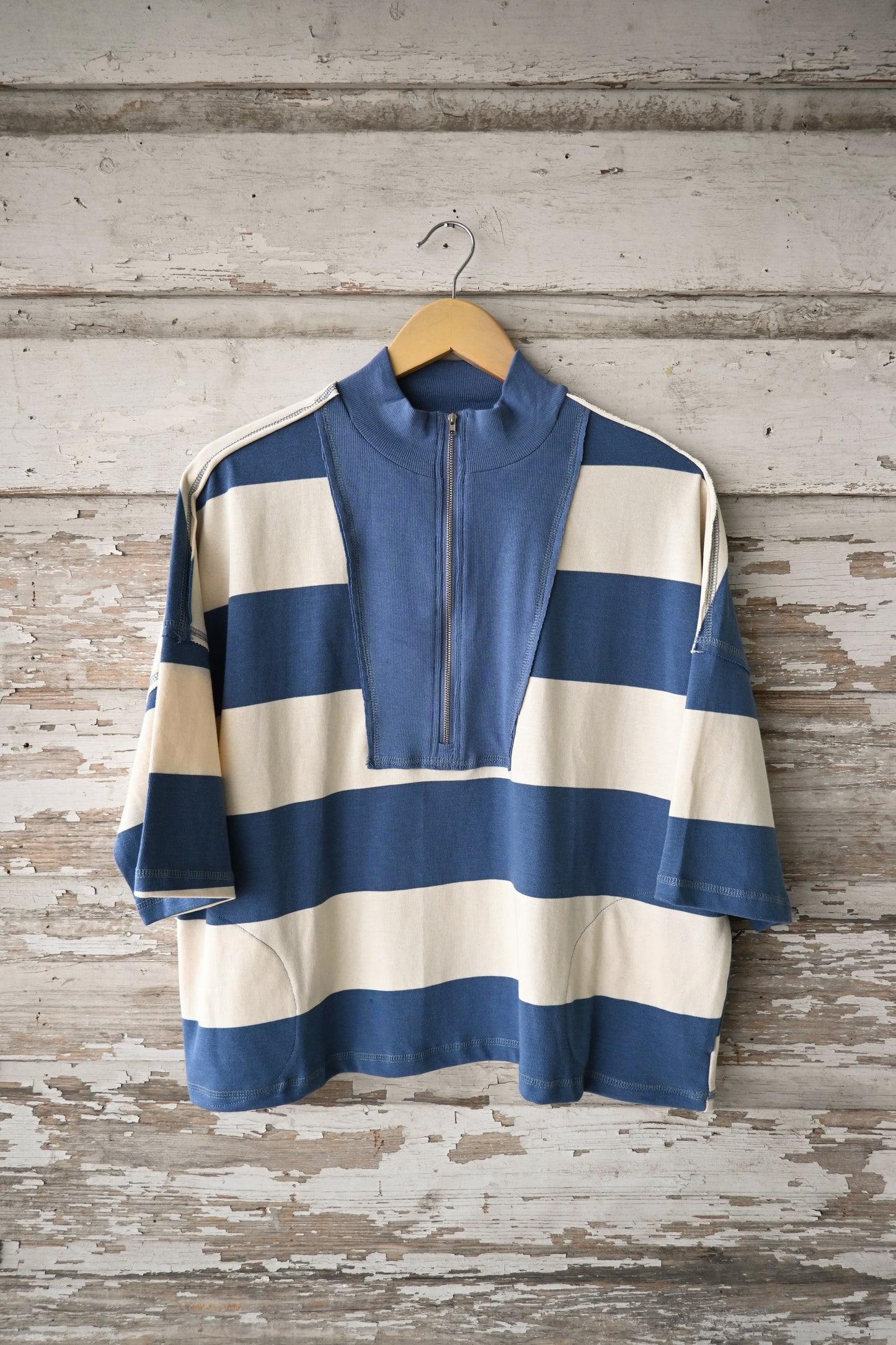 DUSTY BLUE KNIT TOP