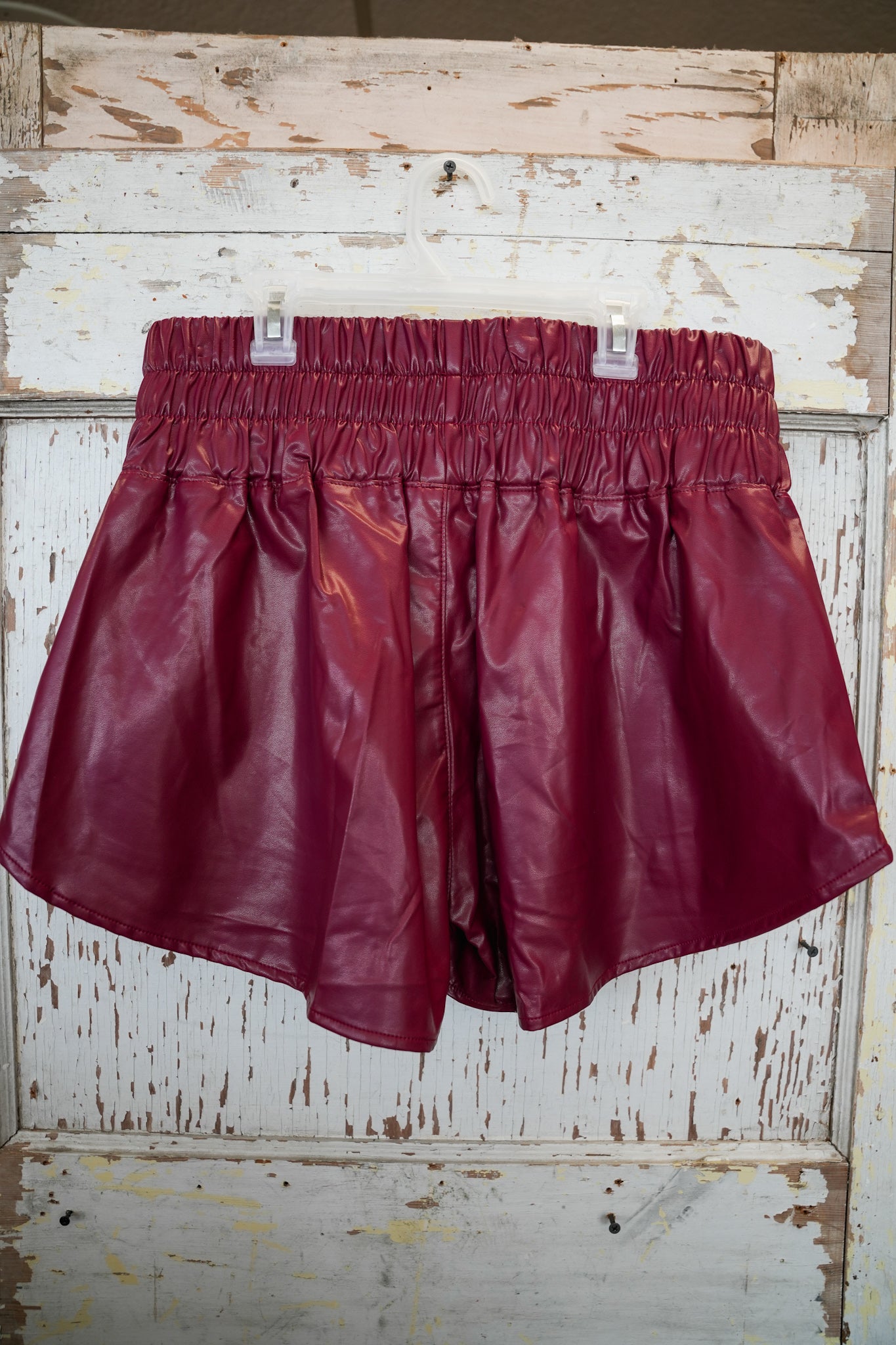 LEATHER SPORTY SKORT WINE